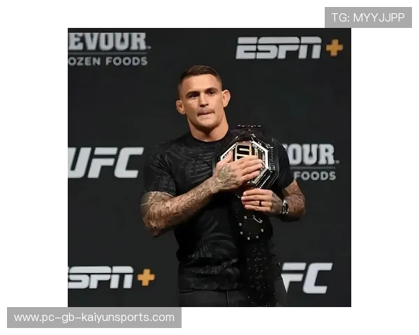 UFC地面技术演进：摔跤与柔术融合的新打法