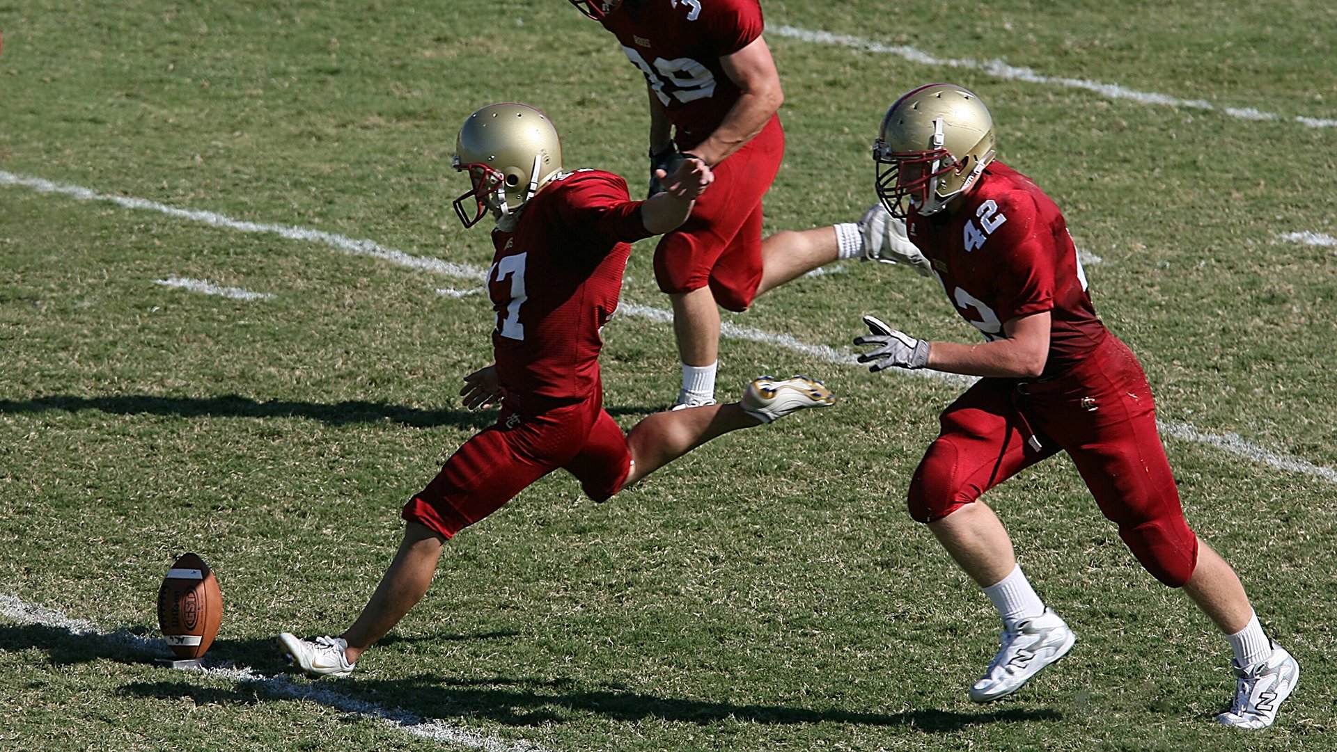 中甲联赛贵州队主场3比2逆战青岛海牛，绝杀进球引发现场狂欢，中甲联赛2021贵州队